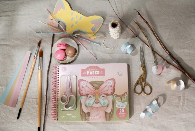Little Dutch kūrybinis rinkinys su žirklutėmis „Rosa & Friends masks“